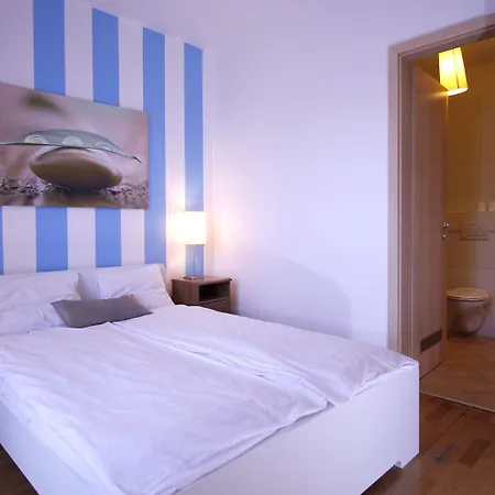 Apartment Club 99 *